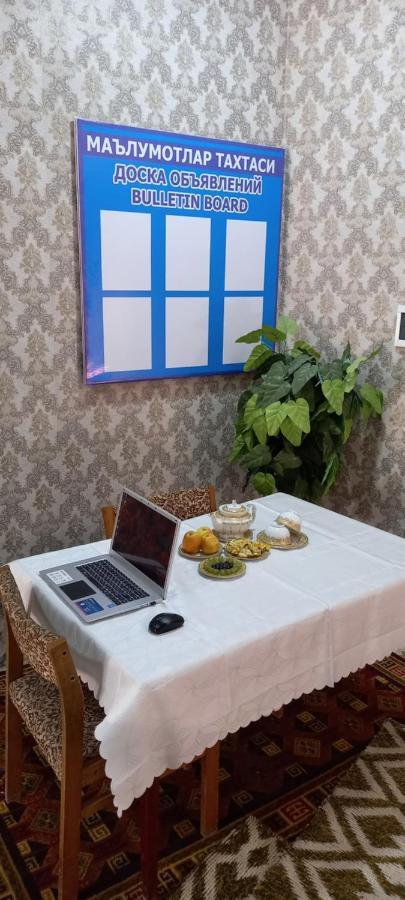 בוקורו Lion Guest House מראה חיצוני תמונה