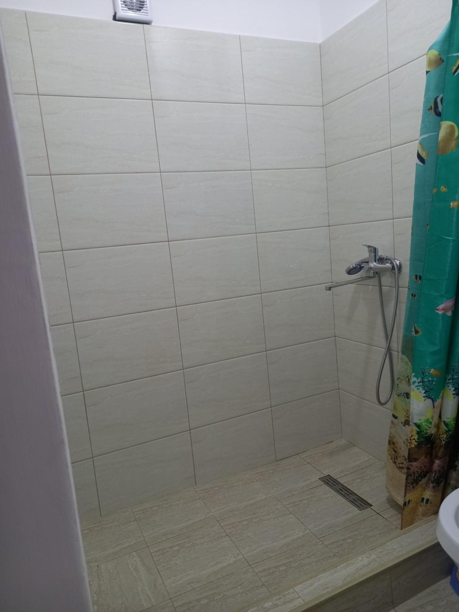 בוקורו Lion Guest House חדר תמונה
